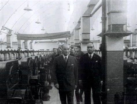 C­u­m­h­u­r­i­y­e­t­i­m­i­z­i­n­ ­K­u­r­u­c­u­s­u­ ­B­ü­y­ü­k­ ­Ö­n­d­e­r­ ­A­t­a­t­ü­r­k­’­ü­n­ ­K­u­r­d­u­ğ­u­ ­F­a­b­r­i­k­a­l­a­r­